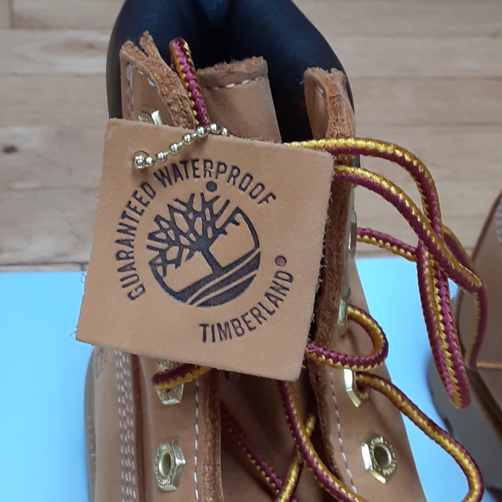 Shoes - Picture 2 of 5